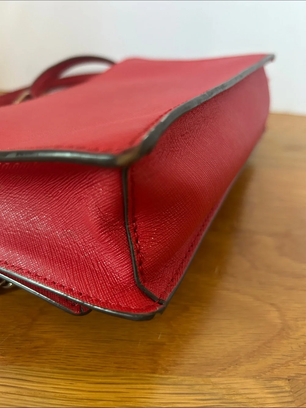 Kate Spade New York CAMERON CONVERTIBLE CROSSBODY in Red with Matching Wallet